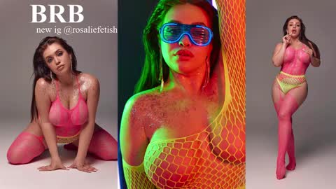 Snapshot of rosaliefetish chatting on December 4, 2024, 10:24 am Rosalie online show from December 4, 2024, 10:24 am