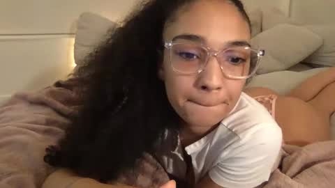 Rosalina online show from February 7, 2025, 8:33 am