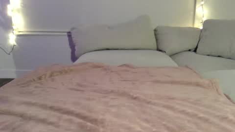 Snapshot of rosalinatoosexy chatting on April 7, 2026, 4:24 am Rosalina online show from April 7, 2026, 4:24 am
