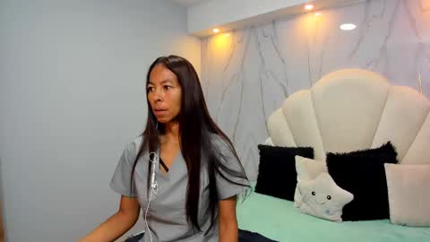 Snapshot of rosalinda_cortez chatting on February 24, 2025, 12:26 pm Rosalinda online show from February 24, 2025, 12:26 pm