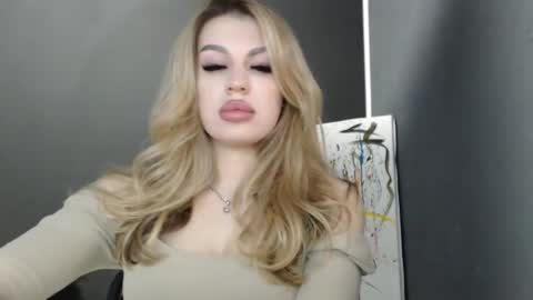Rosalina online show from April 24, 2026, 12:18 pm
