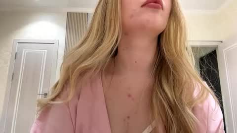 Rosa online show from March 15, 2026, 8:20 am