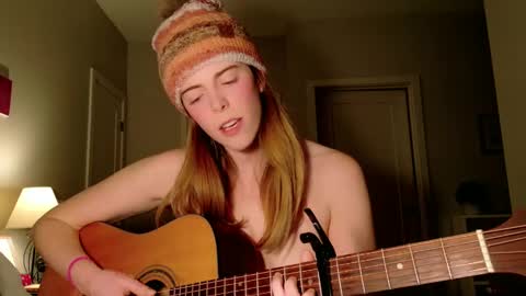 Snapshot of rose77782 chatting on December 14, 2024, 12:22 am rose77782 online show from December 14, 2024, 12:22 am