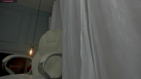 rose__monroe online show from April 26, 2026, 7:44 pm