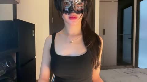 rose_ah online show from May 2, 2026, 6:29 am