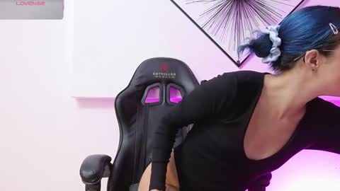  ROSE BAKER  online show from January 16, 2026, 11:36 am