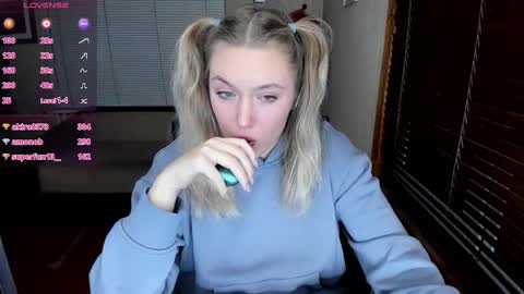 Rose but u can call me princess online show from December 23, 2024, 5:22 pm