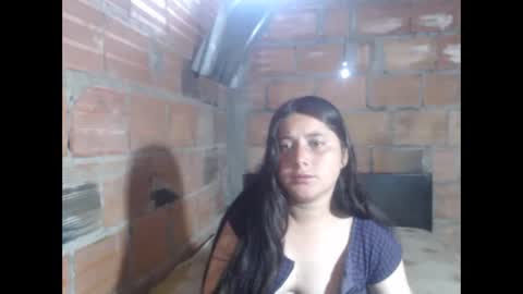 Snapshot of rose_domy chatting on December 4, 2025, 6:38 pm rose and domy online show from December 4, 2025, 6:38 pm