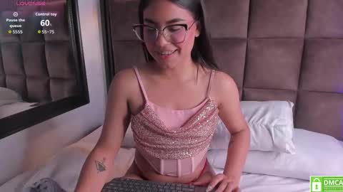 Snapshot of rose_evans__ chatting on November 8, 2025, 9:02 pm Rose online show from November 8, 2025, 9:02 pm