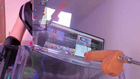rose_jener06 online show from April 25, 2026, 6:38 pm
