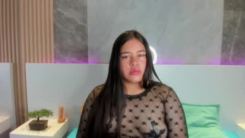 Snapshot of rose_nova_ chatting on January 10, 2025, 12:04 pm Rose 3 online show from January 10, 2025, 12:04 pm