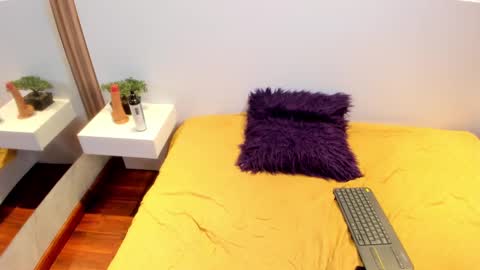 Snapshot of rose_nova_ chatting on February 6, 2025, 12:48 pm Rose 3 online show from February 6, 2025, 12:48 pm