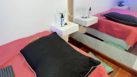 Snapshot of rose_nova_ chatting on March 9, 2025, 3:05 pm Rose 3 online show from March 9, 2025, 3:05 pm