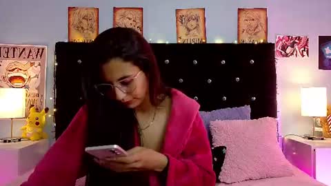 Snapshot of rose_smiley1 chatting on June 20, 2026, 5:54 am Rose online show from June 20, 2026, 5:54 am