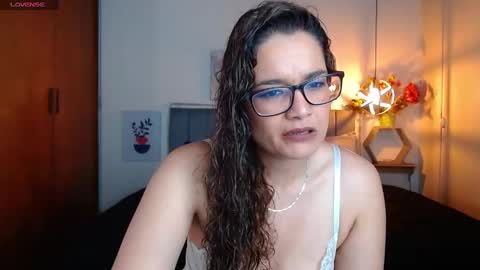 Rose  online show from September 9, 2025, 1:54 pm