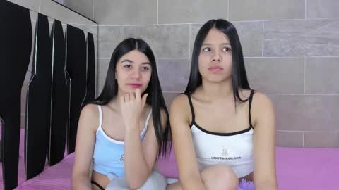 Snapshot of roseandmiah chatting on March 9, 2025, 6:28 am Rose y Miah online show from March 9, 2025, 6:28 am