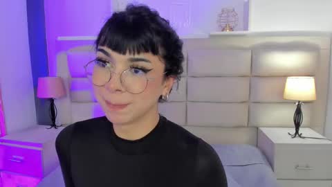 Rose online show from February 15, 2025, 7:06 pm