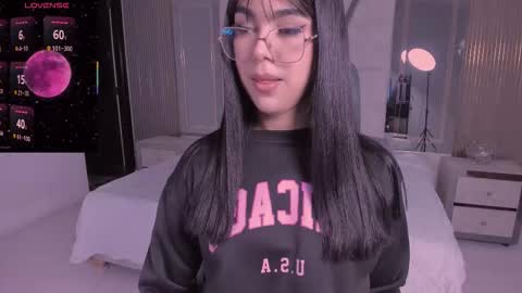 Rose online show from November 5, 2025, 1:44 pm