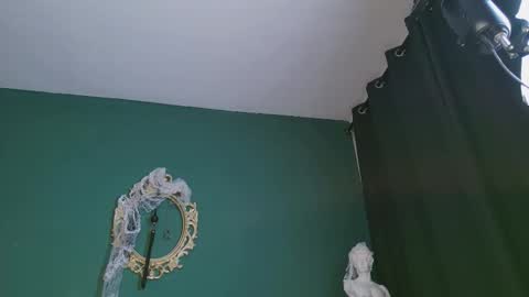 Snapshot of rosedelic chatting on October 29, 2025, 4:26 am rosedelic online show from October 29, 2025, 4:26 am