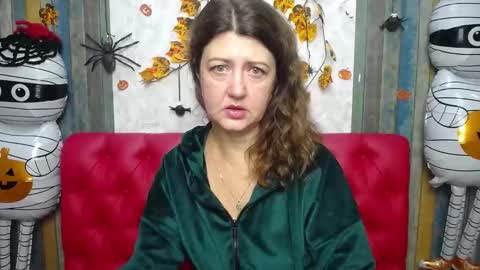 RoseHille online show from November 16, 2025, 6:08 am