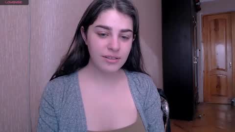 Snapshot of roselina_ chatting on December 24, 2024, 6:11 am Rose online show from December 24, 2024, 6:11 am