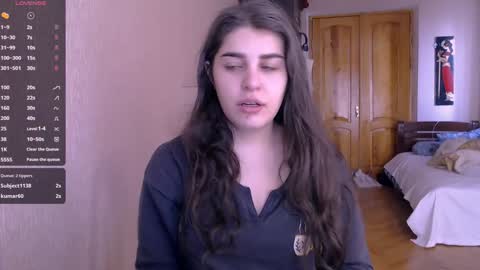 Snapshot of roselina_ chatting on December 25, 2024, 10:17 am Rose online show from December 25, 2024, 10:17 am