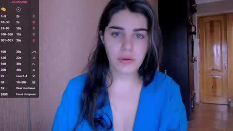 Snapshot of roselina_ chatting on December 26, 2024, 6:41 am Rose online show from December 26, 2024, 6:41 am