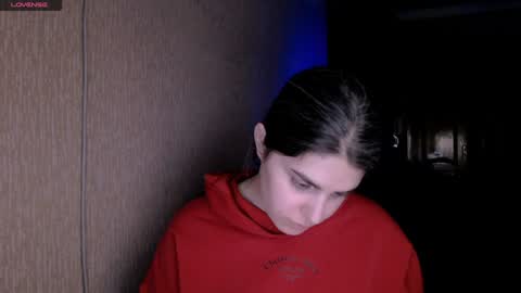 Snapshot of roselina_ chatting on January 9, 2025, 3:44 pm Rose online show from January 9, 2025, 3:44 pm