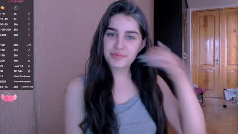 Snapshot of roselina_ chatting on January 23, 2025, 7:11 am Rose online show from January 23, 2025, 7:11 am