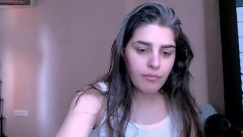 Snapshot of roselina_ chatting on November 30, 2025, 7:34 am Rose online show from November 30, 2025, 7:34 am