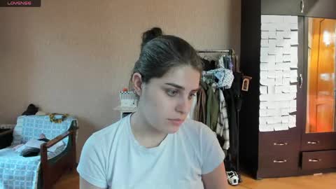 Rose online show from May 19, 2026, 2:01 pm