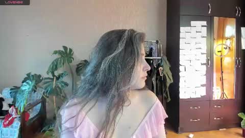 Rose online show from August 6, 2026, 3:36 pm