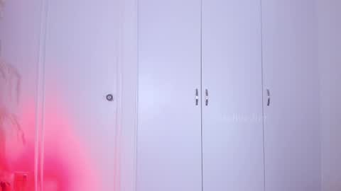 Lyla OF roselinedior online show from September 9, 2025, 4:17 pm