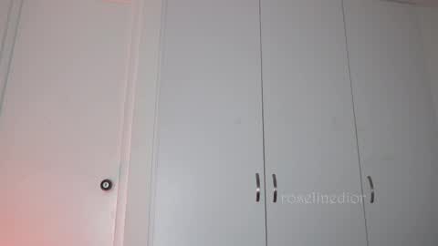 Lyla OF roselinedior online show from November 13, 2025, 1:54 pm