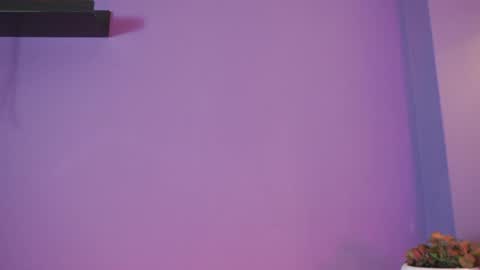 Snapshot of roselinedior chatting on May 18, 2026, 3:07 pm Lyla OF roselinedior online show from May 18, 2026, 3:07 pm