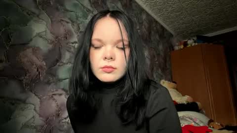 roselinemaclauchlan online show from July 25, 2026, 3:20 pm