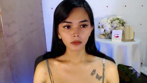 Snapshot of rosella_xx chatting on February 25, 2025, 12:25 am TONETH online show from February 25, 2025, 12:25 am