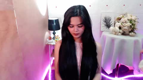 Snapshot of rosella_xx chatting on September 28, 2025, 1:55 am TONETH online show from September 28, 2025, 1:55 am