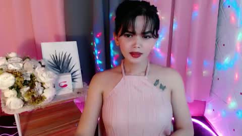 Snapshot of rosella_xx chatting on November 28, 2025, 10:01 pm TONETH online show from November 28, 2025, 10:01 pm