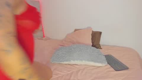 roselyn online show from July 23, 2026, 3:48 am