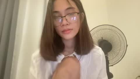Snapshot of rosemae07 chatting on June 6, 2026, 9:52 pm rosemae07 online show from June 6, 2026, 9:52 pm