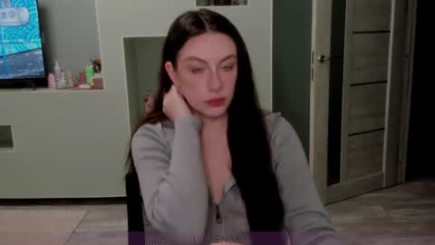 Julia online show from June 24, 2026, 9:36 pm