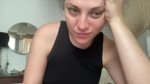 Rose Quinn online show from July 27, 2026, 8:16 pm