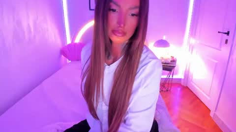 Snapshot of rosetatt chatting on July 25, 2026, 3:37 am Nataly online show from July 25, 2026, 3:37 am