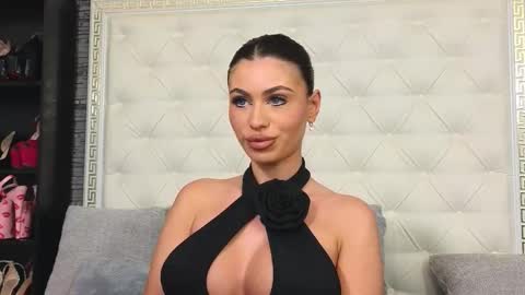 Snapshot of rosevanessa chatting on November 5, 2025, 7:30 am Gabriela online show from November 5, 2025, 7:30 am