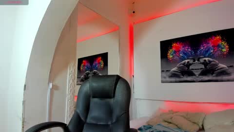 rosi_cooper online show from February 15, 2025, 10:33 am