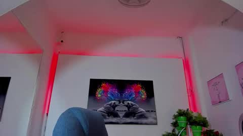 rosi_cooper online show from November 11, 2025, 10:37 am