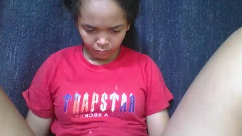 rosia685234 online show from February 25, 2026, 3:43 pm