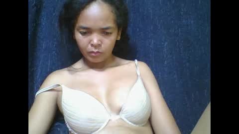 rosia685234 online show from March 11, 2026, 4:18 am