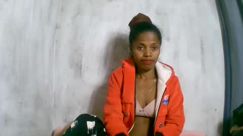 rosia online show from September 8, 2025, 11:37 pm